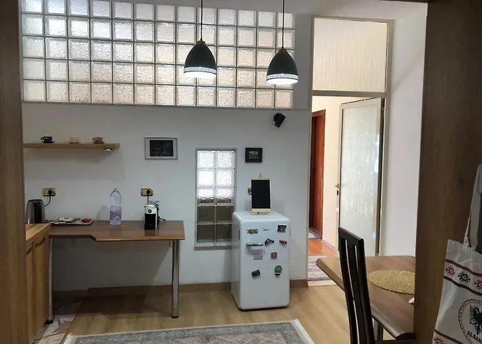 Sweet Wilson Square ティラナ